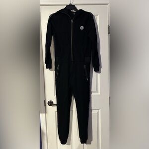 ONEPIECE Sprinter unisex Logo Jumpsuit Onesie Black Hooded Norway size Small.